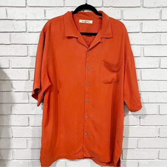 Tommy Bahama Men’s Tropical Print Shirt - Picture 1 of 4